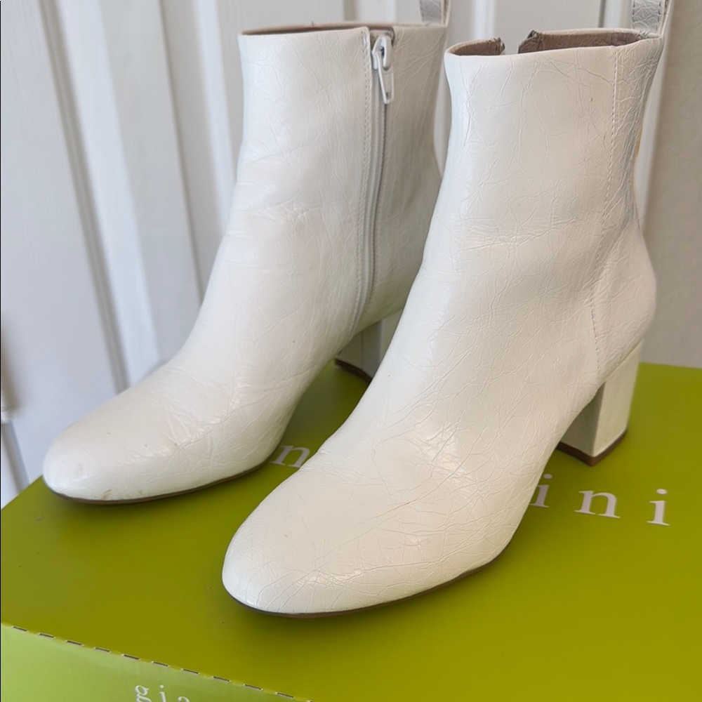 Gianni Bini White Leather Ankle Boots
